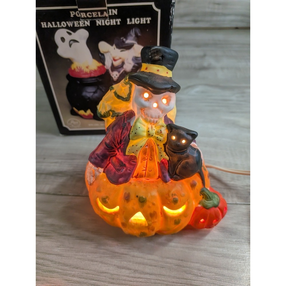 Vintage HALLOWEEN Porcelain Skeleton Cat  Pumpkin Night Light Lamp ( WORKING )